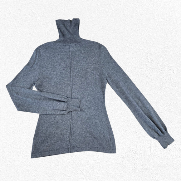 CAbi Grey Turtleneck Front Pleat Long Sleeve Pullover Minimal Sweater Size Small - Picture 6 of 6